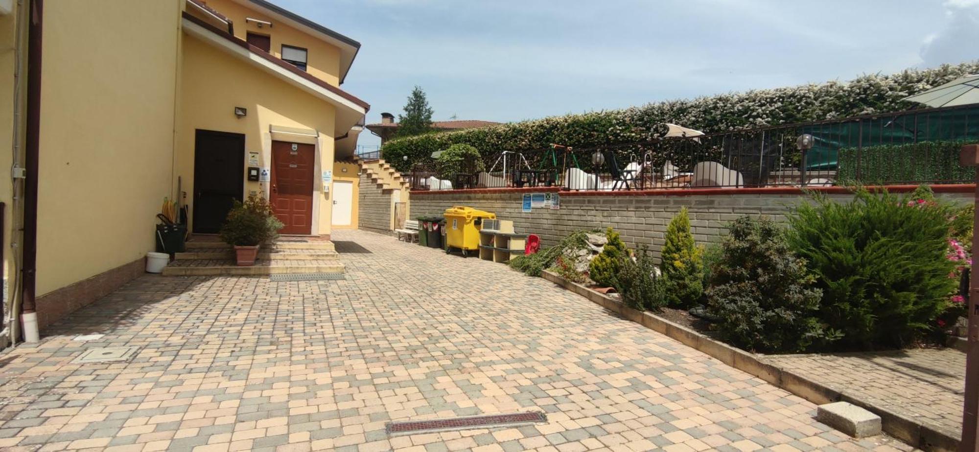 Complesso Turistico Aurora - Appartamenti Poggio Picenze Exterior foto